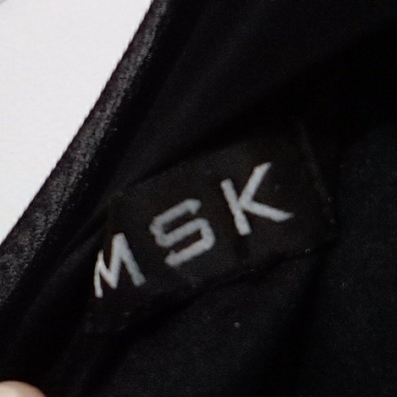 MSK black puff hem sleeveless mini dress - Picture 7 of 7